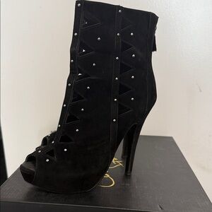 Elegant Black Peep-Toe Ankle Boots